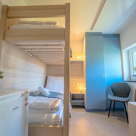 Juli-Homes - Self Check-In Studios Mit Kueche Am Bodensee & Spieleland דירה