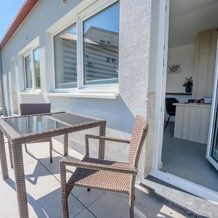 Juli-Homes - Self Check-In Studios Mit Kueche Am Bodensee & Spieleland * מקנבורן