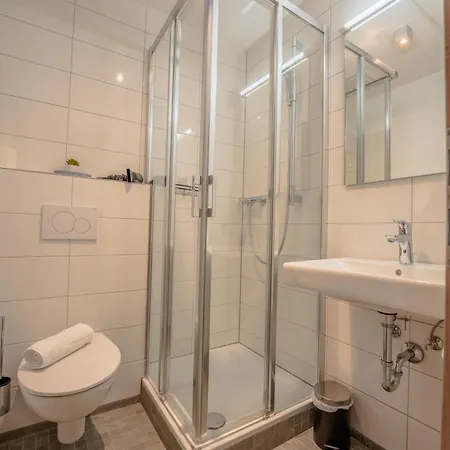 דירה Juli-Homes - Self Check-In Studios Mit Kueche Am Bodensee & Spieleland מקנבורן