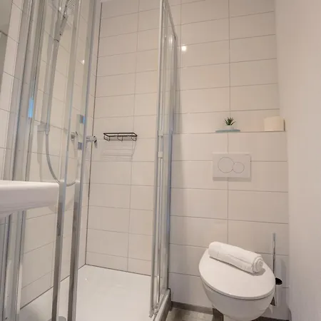 Juli-Homes - Self Check-In Studios Mit Kueche Am Bodensee & Spieleland דירה *